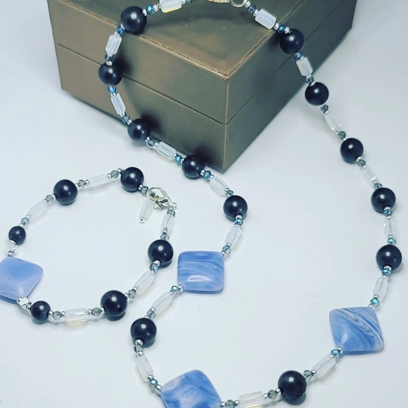 Hematite, Blue Agate set - Picture 4 of 5